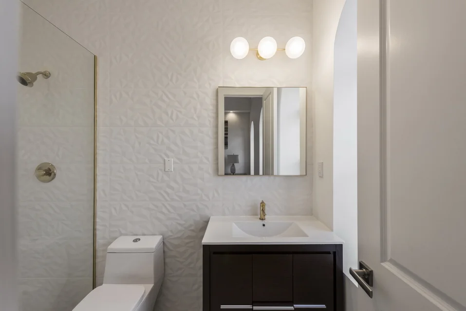 734 Jefferson Ave TH__9_resize.jpg