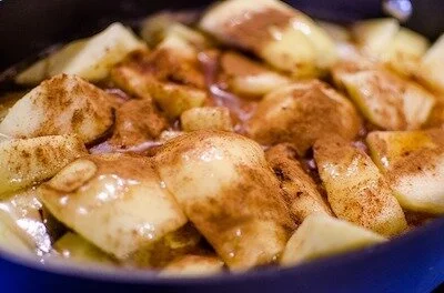 cooked-apples-1102079_640.jpg