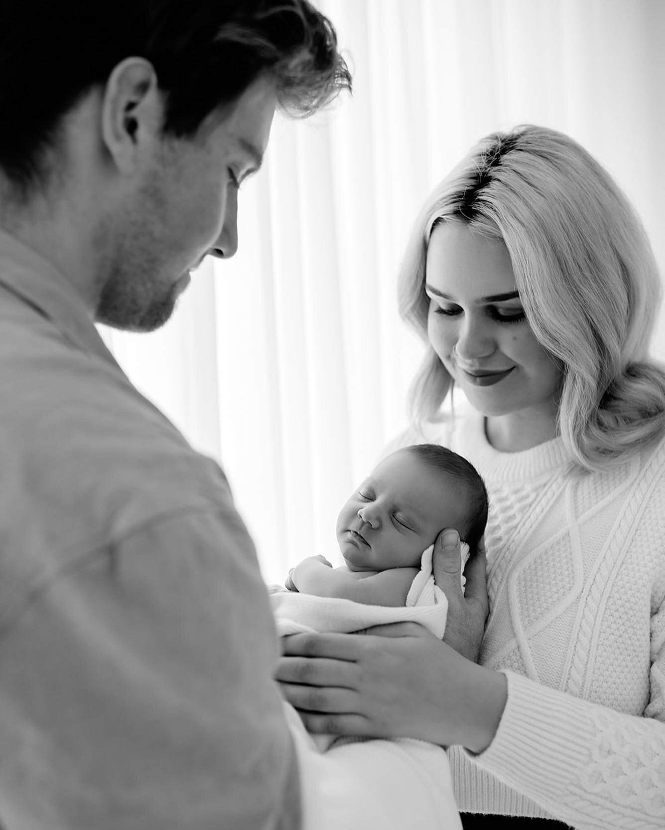 Some black and white love 

#hobartbabyphotos #hobartnewbornphotographer #baby #photographers #nikon #blackandwhite #newbornbaby #tasmanianbusiness