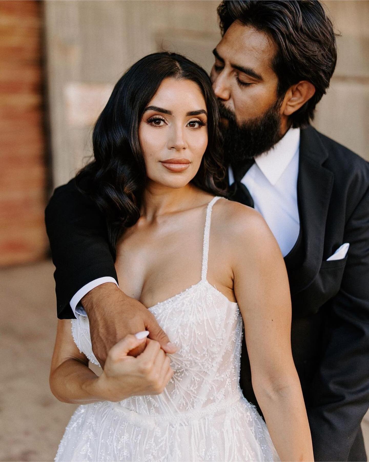 So excited to be a part of this photo shoot. Bride models is wearing our style Fontana✨

Thank you @roberto.chavez.photography and everyone else involved😘😘
・・・
Yesterday I hosted my third and best workshop yet 🙌🏽 Tony + Esmeralda brought the 🔥 a