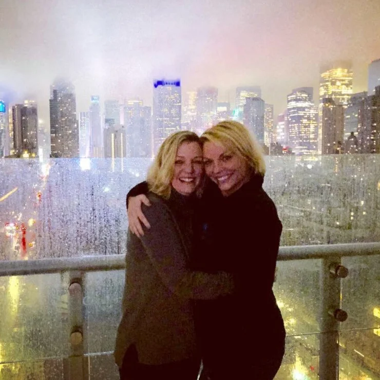 Laura Heywood @BroadwayGirlNYC chats about her career, Broadway &amp; what 's up next