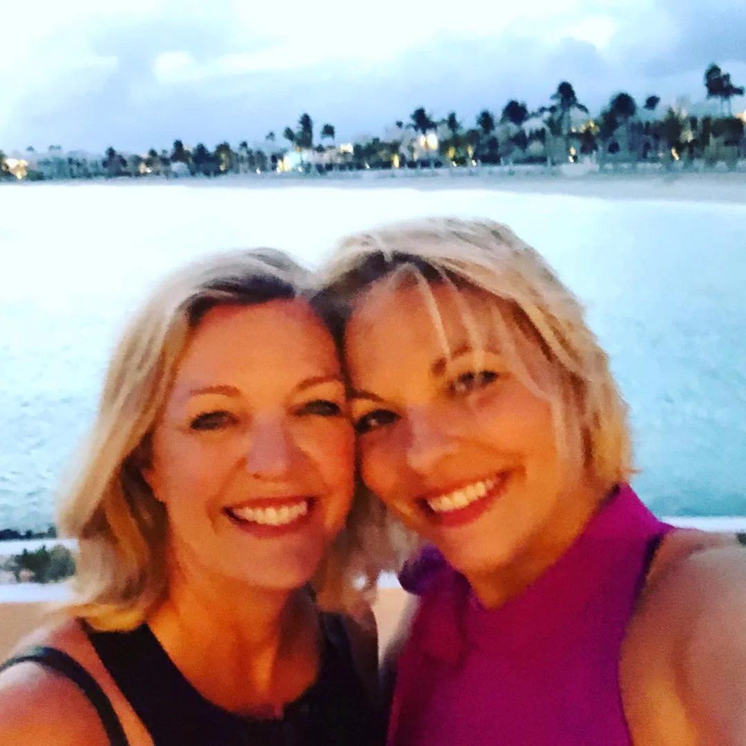 Meg &amp; Lindsay Cale talk about how they met &amp; started the #1 female LGBT travel blog, DopesOnTheRoad.com