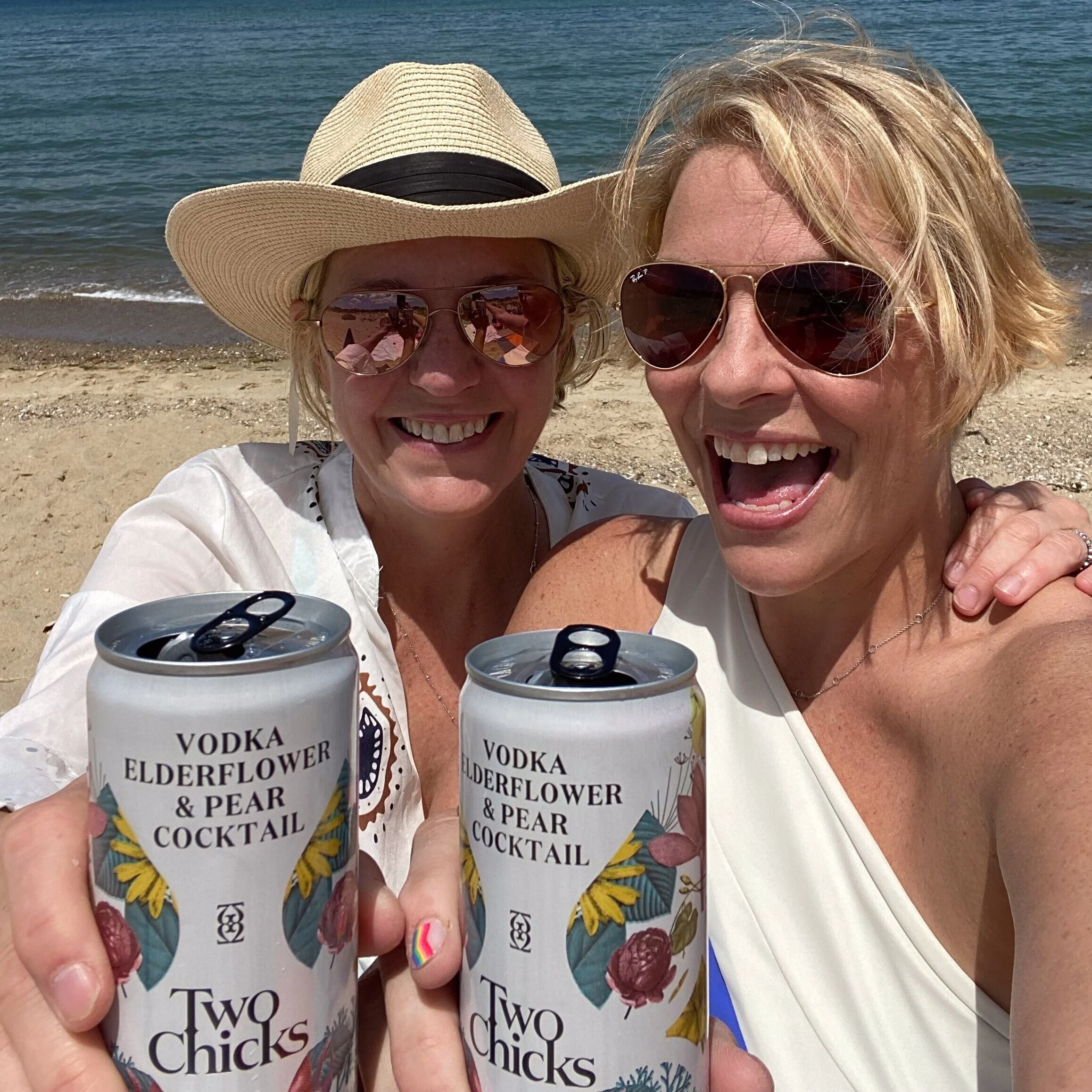 Two Chicks Cocktails Founder Meghan Hanna &amp; CEO Linda Cash chat about their unique sparkling canned cocktails plus rock band BETTY stops by to talk concerts