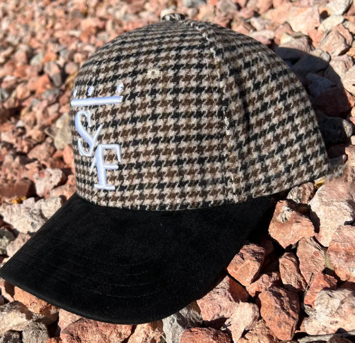 Houndstooth Snapback.png