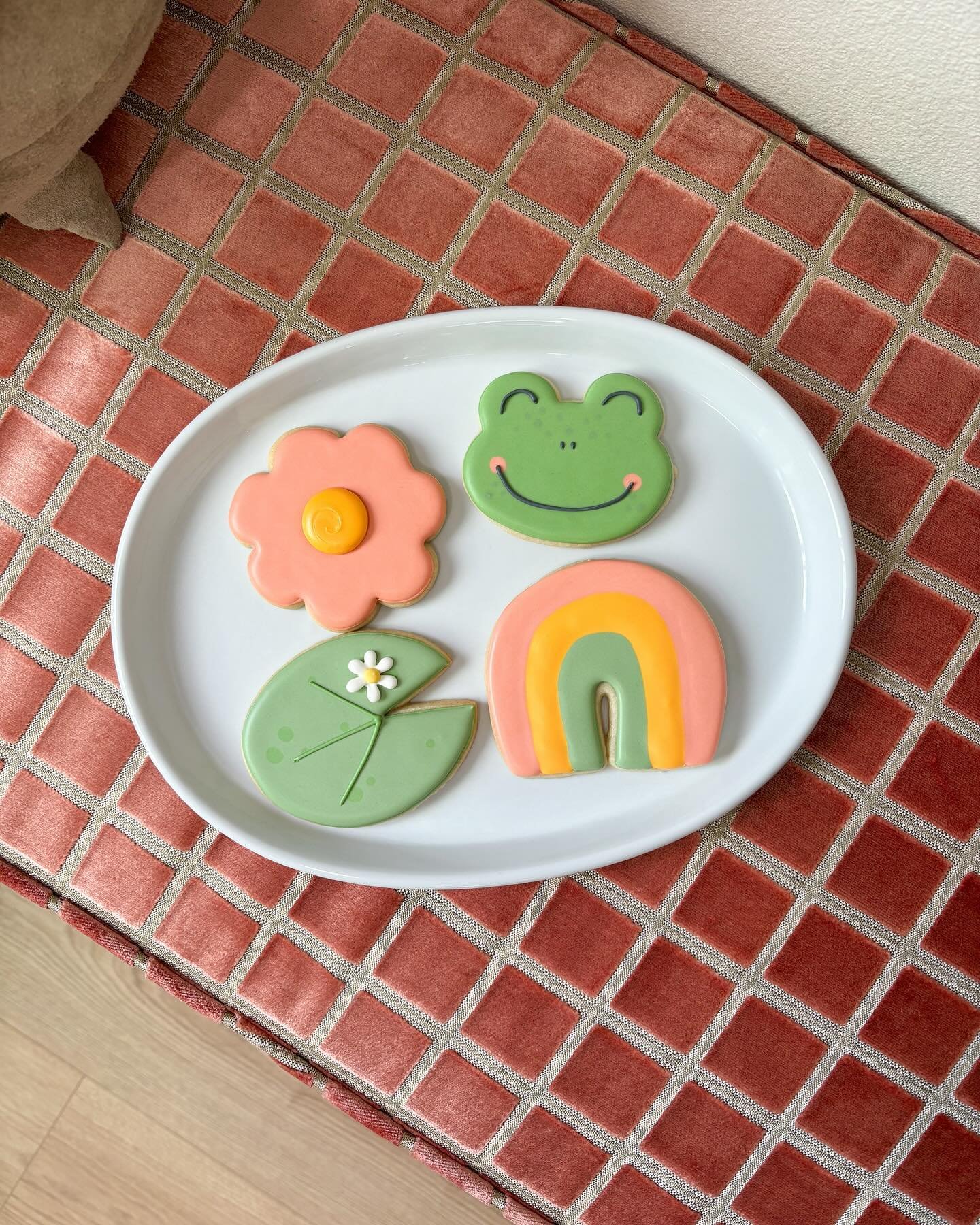 studio life lately 😌💚🎀✨🍪🫂

May-June workshops are open for registration on my website! Come join us for some cookie fun in the studio!! 👏

#mikandcookies #cookiedecorating #cookiedecoratingclass