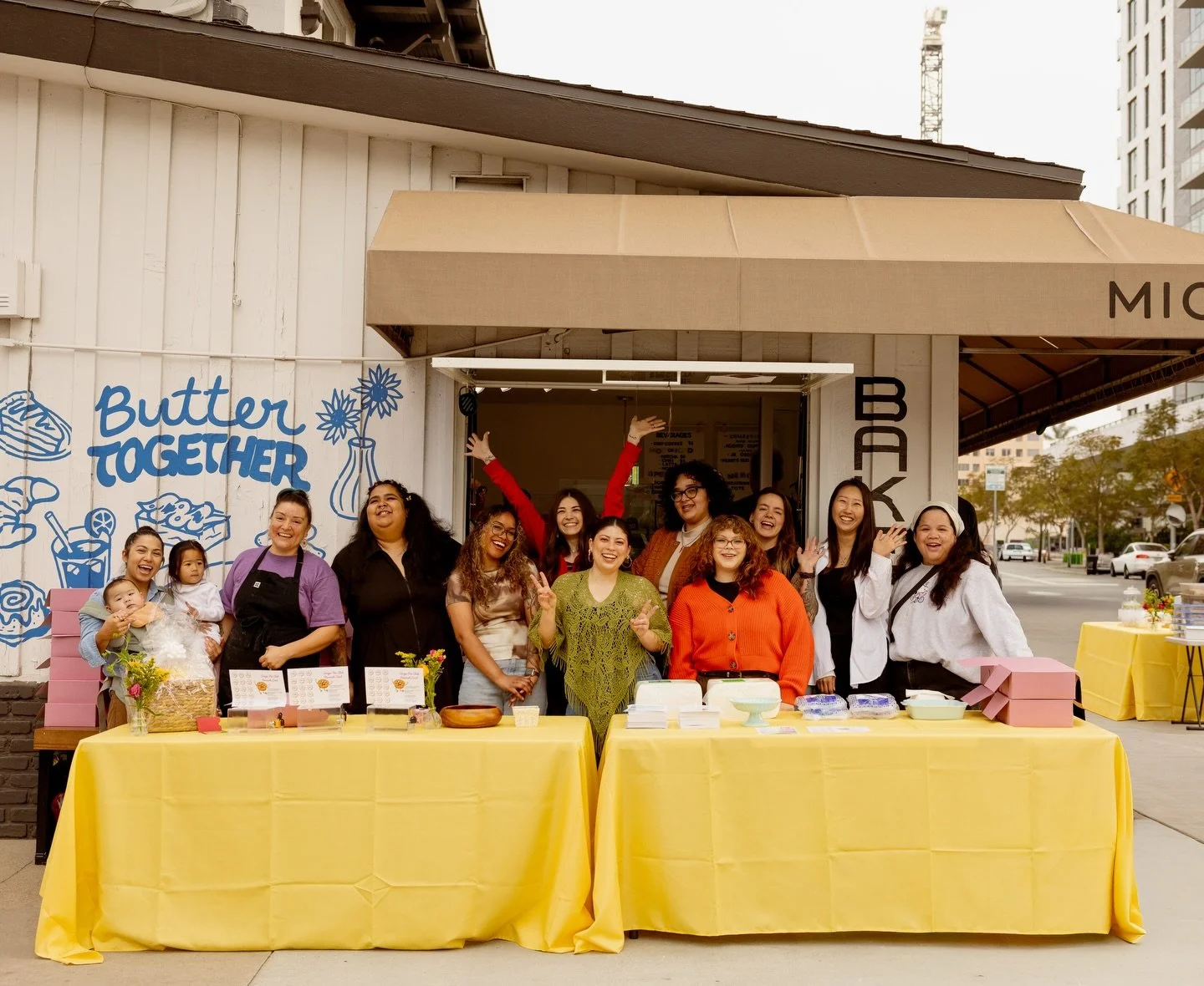 Some crumbs from the pie crawl 🤭💛

📸 @ohmotherfudger thank you for capturing these sweet moments! 

We can&rsquo;t wait to to get together again with our amigas for another day of sweet treats 🥧🍪🍩🧁

Til then, even though I won&rsquo;t physical