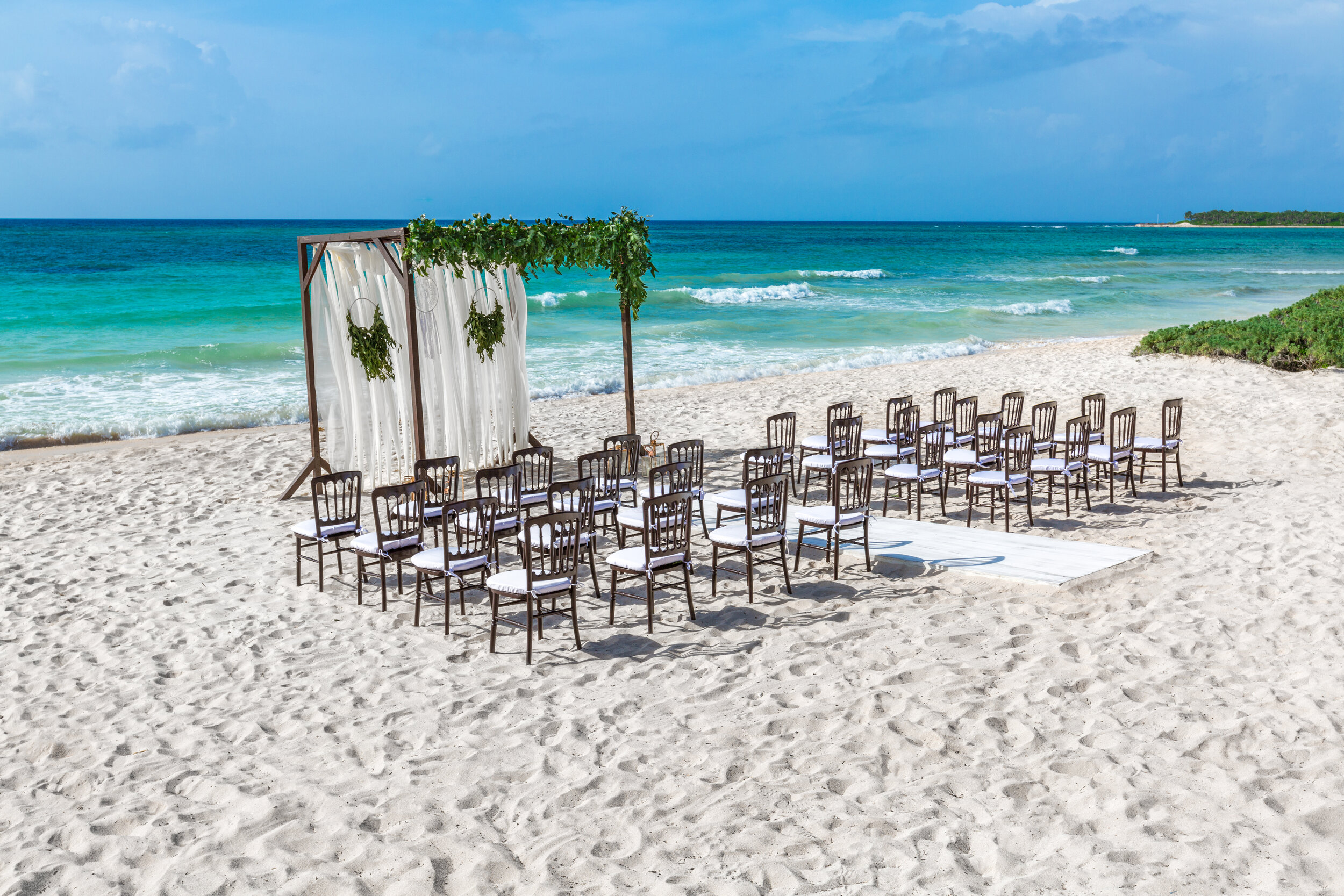 Beach Dreamcatcher Setup - Brown chairs.jpg