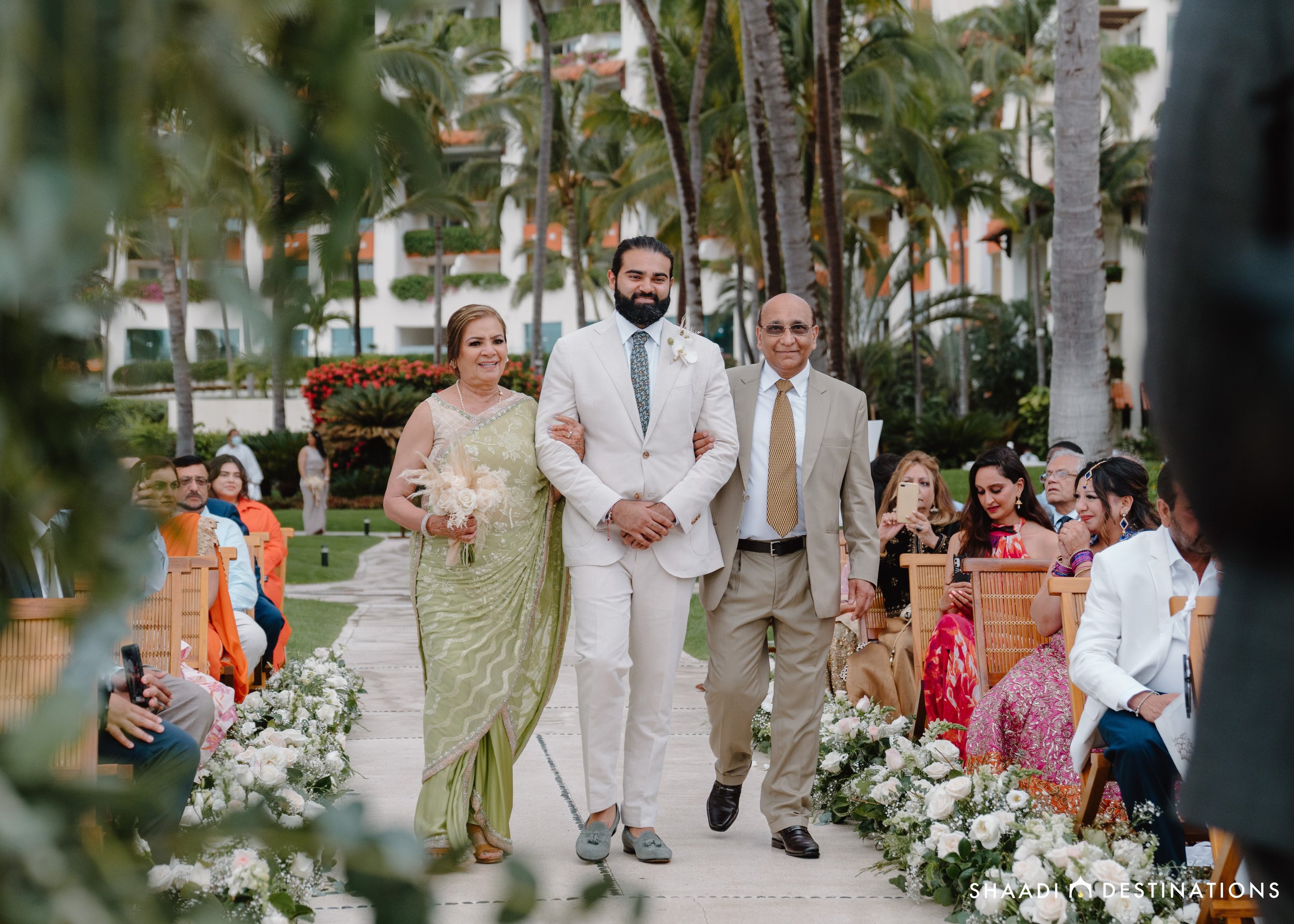 Indian Destination Wedding - Saarah + Sunil - Grand Velas Riviera Nayarit - 30.jpg