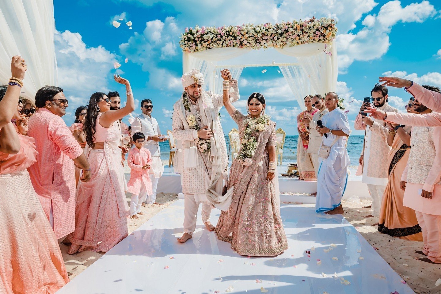 Feeling like you've won the lottery #PartnersinParadise⁠
🇲🇽 @shaadidestinations⁠
🧑&zwj;🎨 @uniquestoriesweddings⁠
📸 @federicosalmeronphoto⁠
🎥 @saptapadi.weddings⁠
🎪 @gamagroup⁠
💮 @ftulipania⁠
💄 @glamorousvibesllc⁠
💋 @alexcorbanezi⁠
🎧 @m4uev