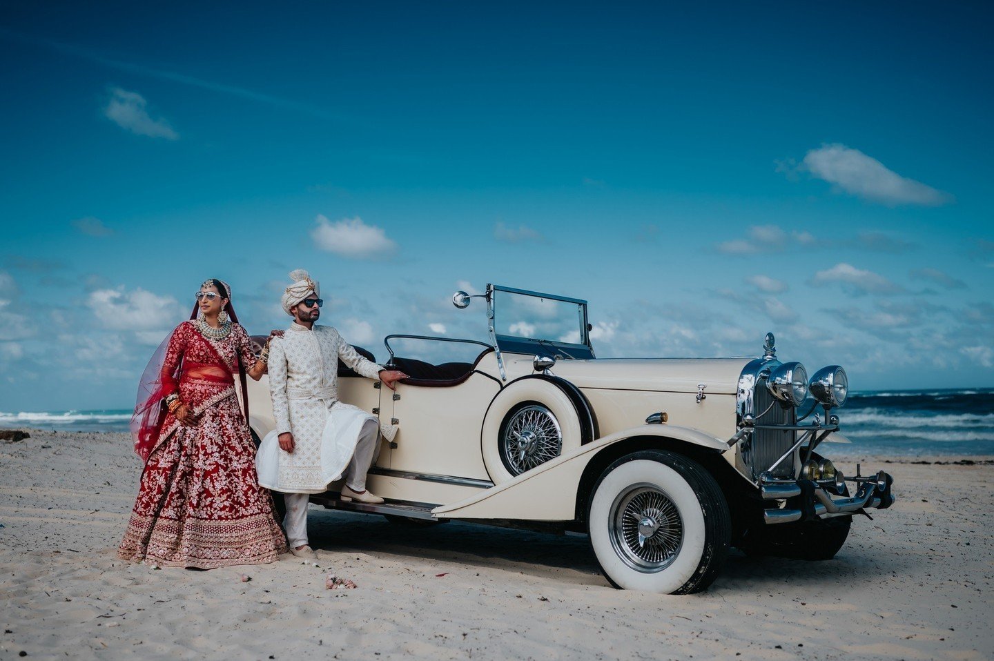 That wedding exit ride though #PartnersinParadise⁠
🇲🇽 @shaadidestinations⁠ ⁠
👨🏻&zwj;🎨 @xquisiteventplanners⁠
📸 @primehouseproductions☝🏼⁠
🎥 @primehouseproductions⁠
🎪 @caribbean_celebrations_rd⁠
💮 @mercaflor_rd⁠
💄 @cinderellabridez⁠
💋 @styl