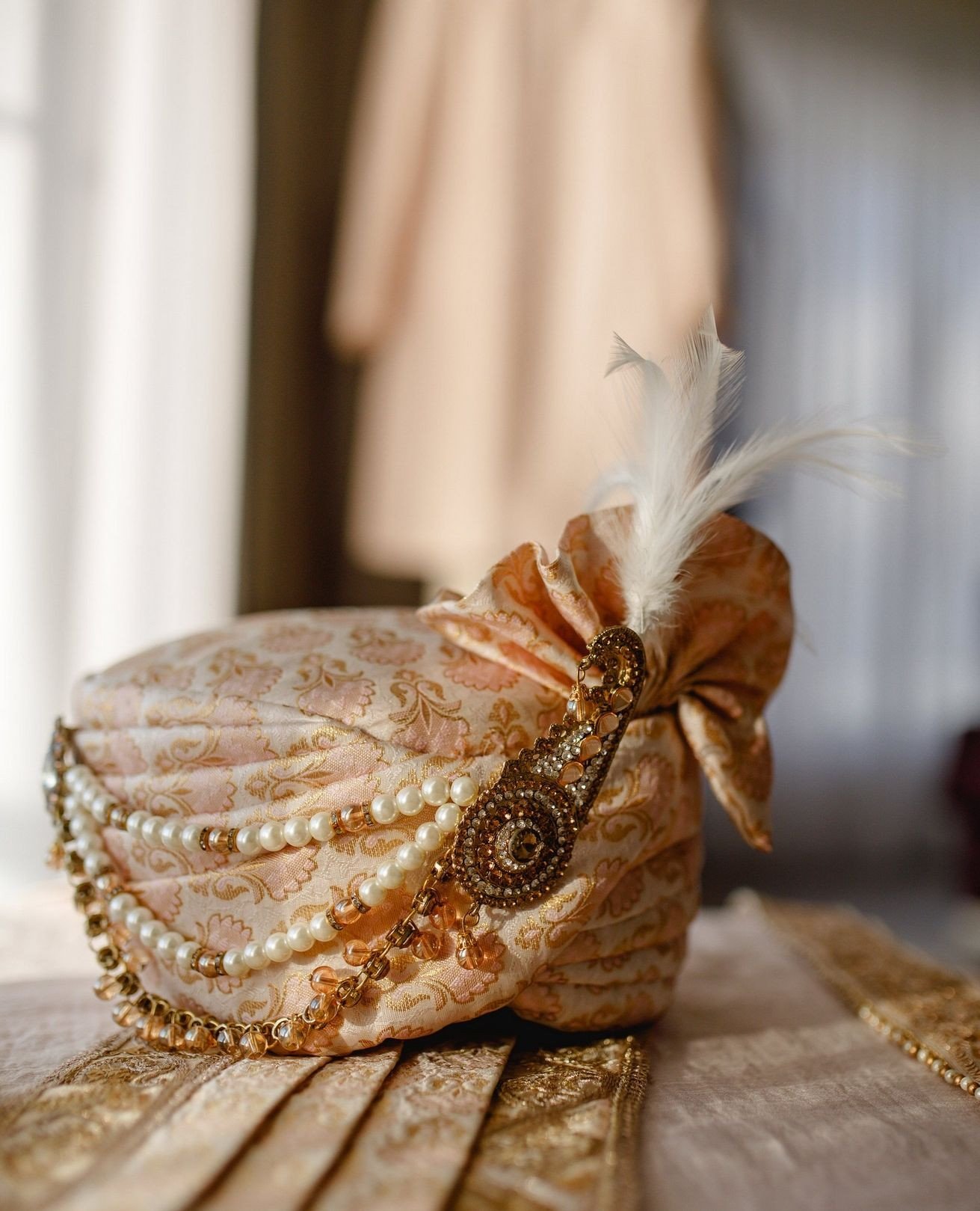 Details #PartnersinParadise⁠
🇲🇽 @shaadidestinations⁠
🧑&zwj;🎨 @eunicebravo.weddings⁠
📸 @takeitphoto⁠
📽️ @abouttime.weddingfilms⁠
🎪 @zunigadecocancun⁠
💮 @casaselvamx⁠
🎧 @mvpdjs⁠
💄 @stylingtrio⁠
🖋️ @lotomehndi