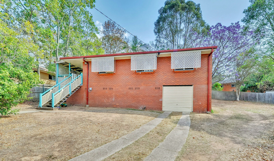 To render or not to render