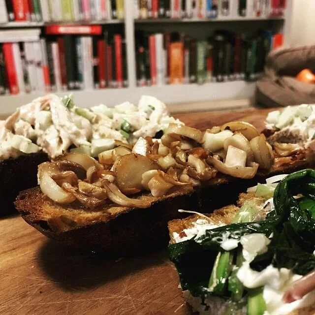 Ramp and mushroom and chicken toast because @kataread doesn&rsquo;t fuck around.