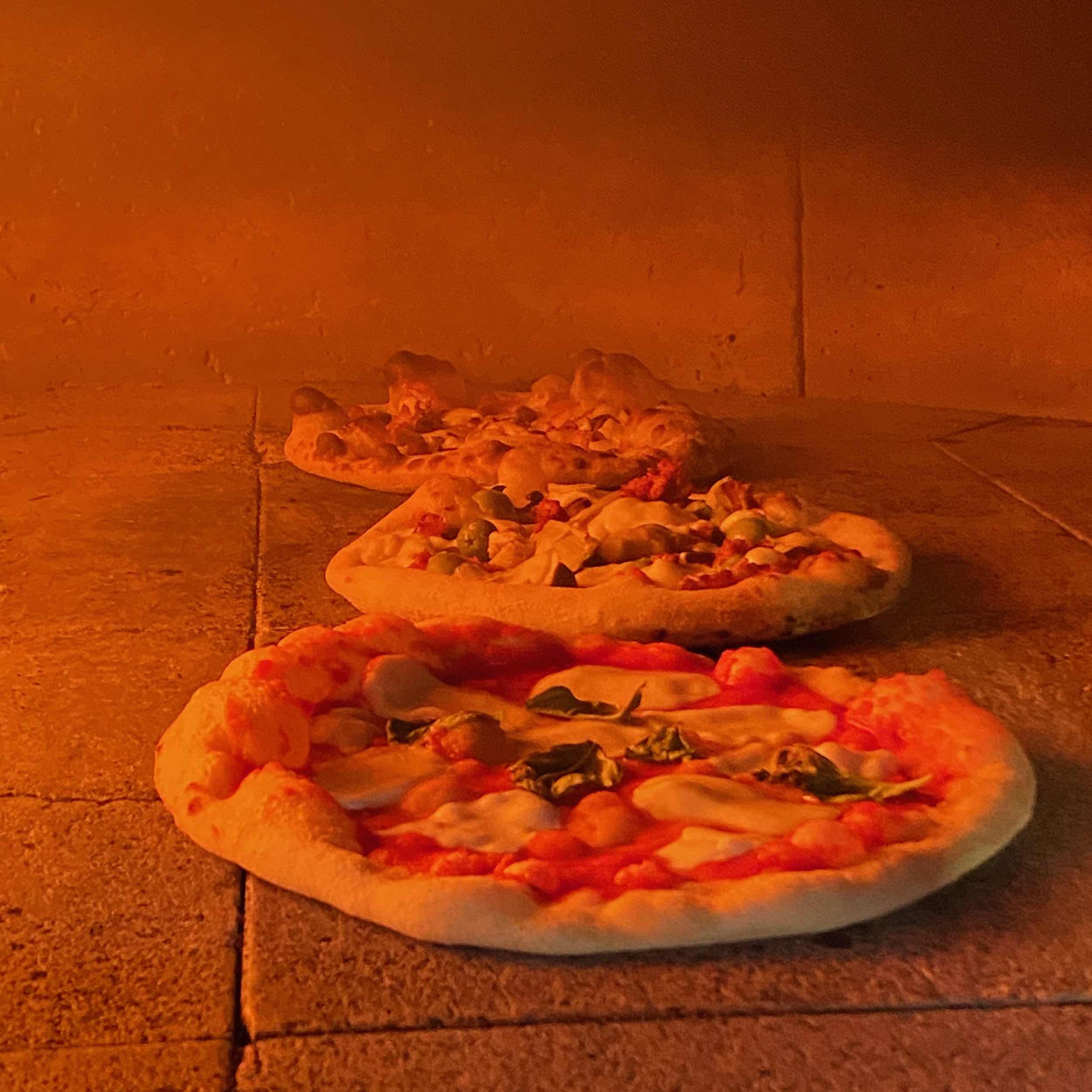 Re Di Roma Wood-Fired Pizza