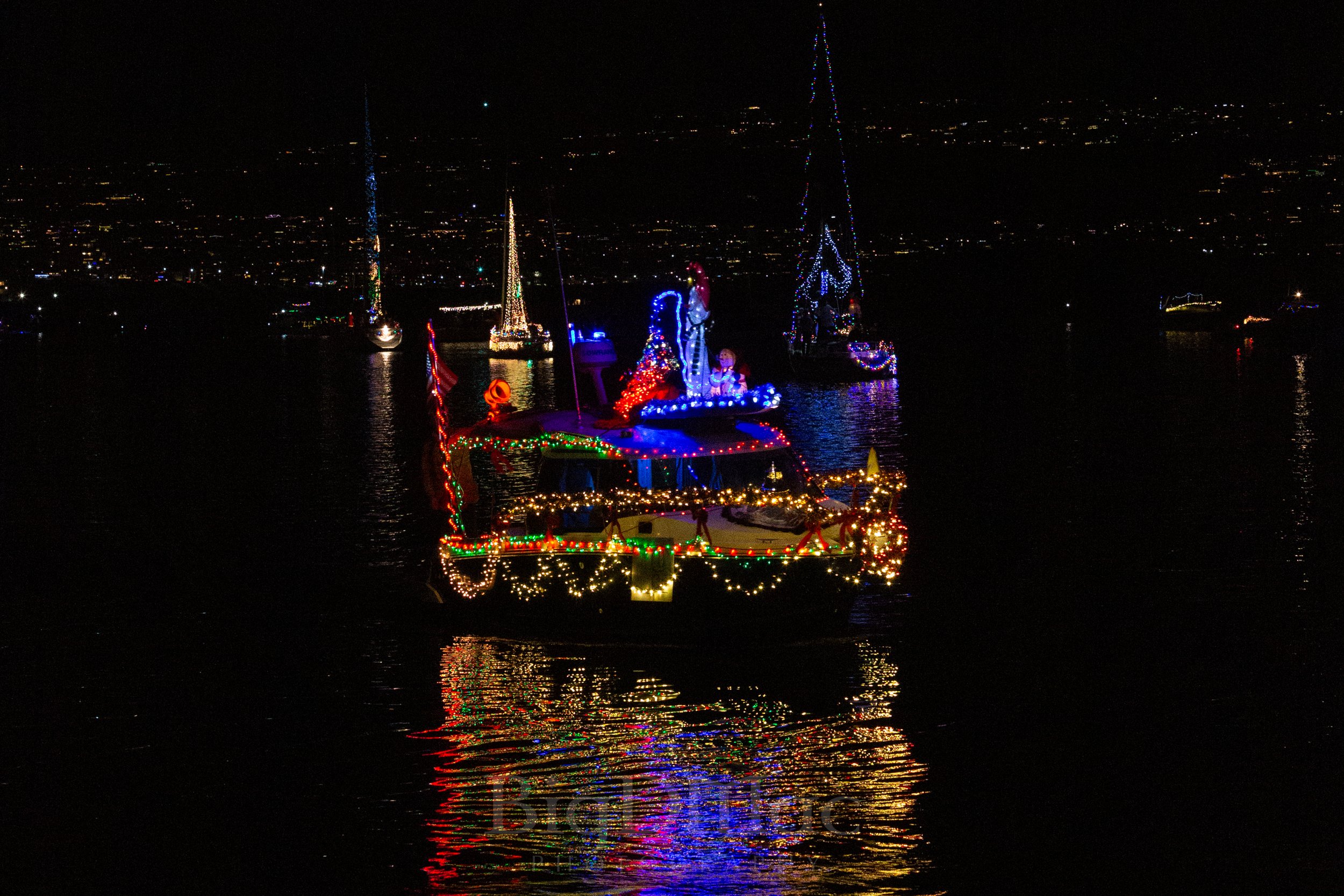 KHYC_Holiday.Boat.Parade_12.9.23_edited-23.jpg