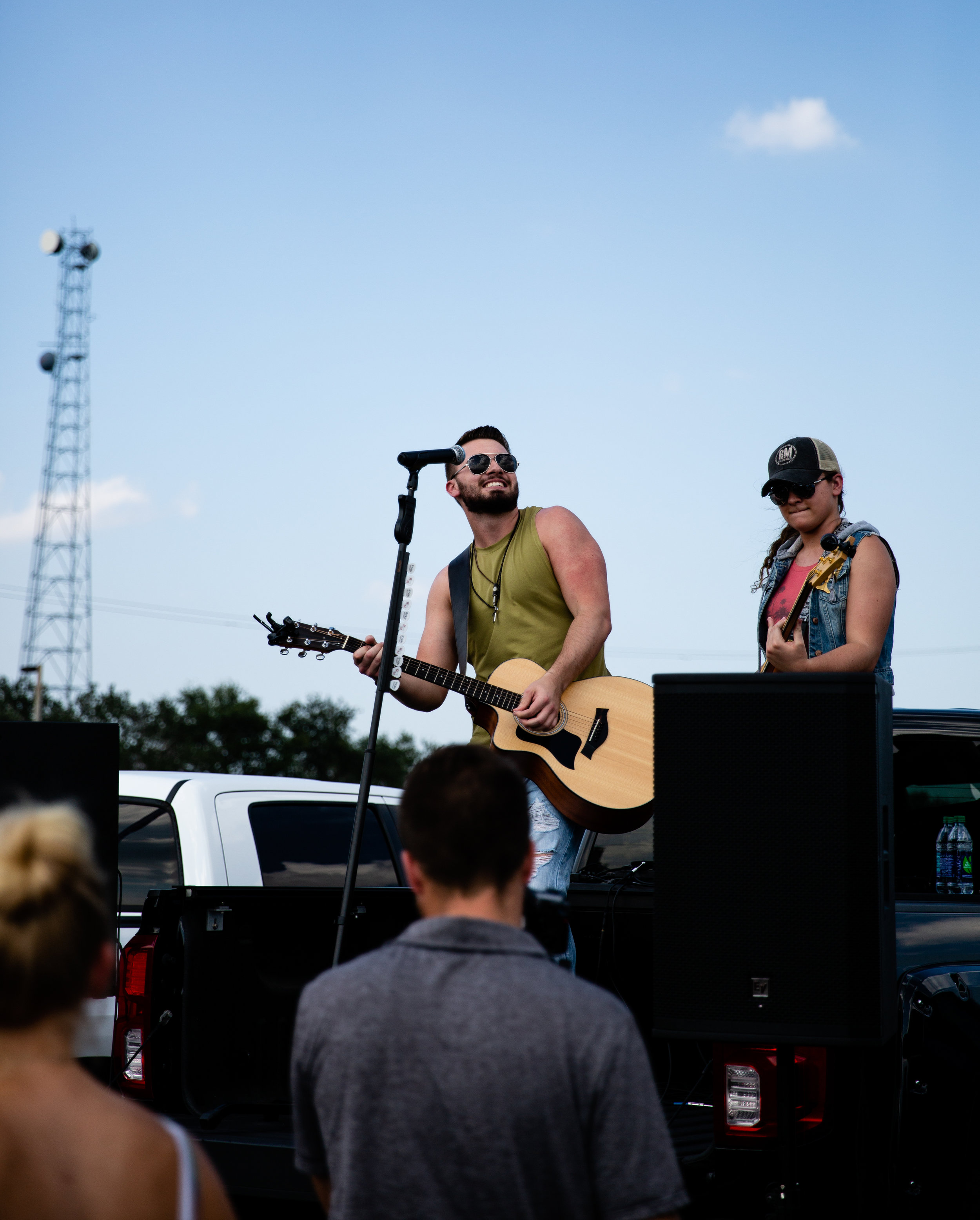 06212018_RyanMontgomery_DropATailgate-6.jpg