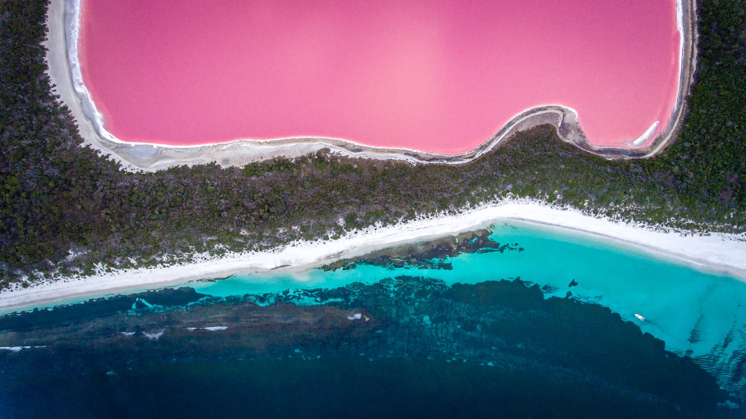 Lake Hillier 