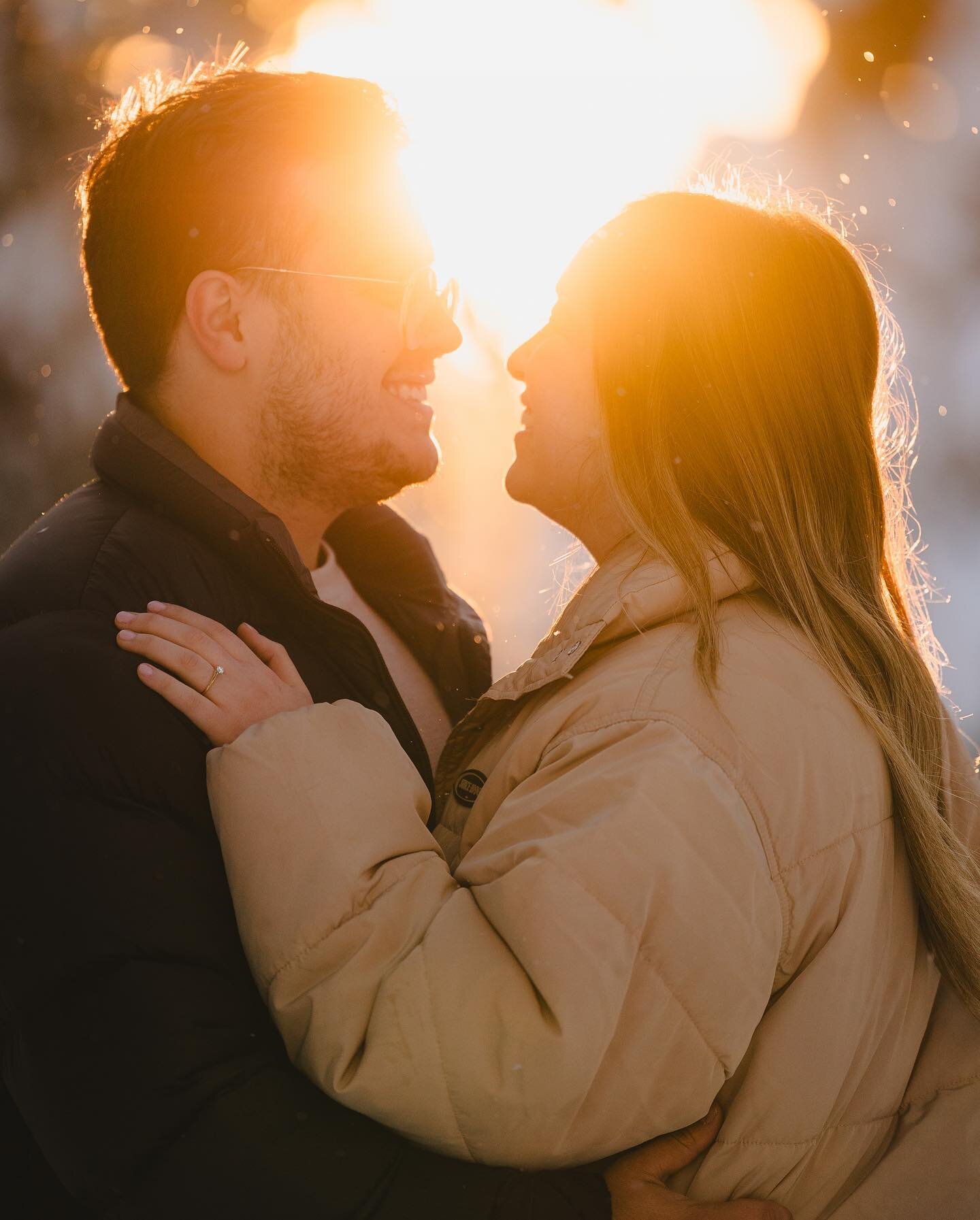 Rovaniemi sure showed it&rsquo;s most beautiful light and magic yesterday when Isaac &amp; Jessica got engaged ❤️ I&rsquo;m so happy that I got to meet you two lovebirds❤️ ✨ #visitrovaniemi #romanticrovaniemi #proposal #engagementshoot #laplandengage