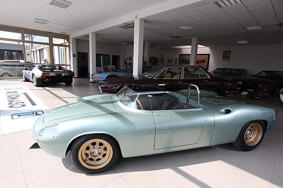 De Tomaso Vallelunga Spyder by Fissore. A one-off prototype with a central spine chassis and Formula 3 chassis and suspension.