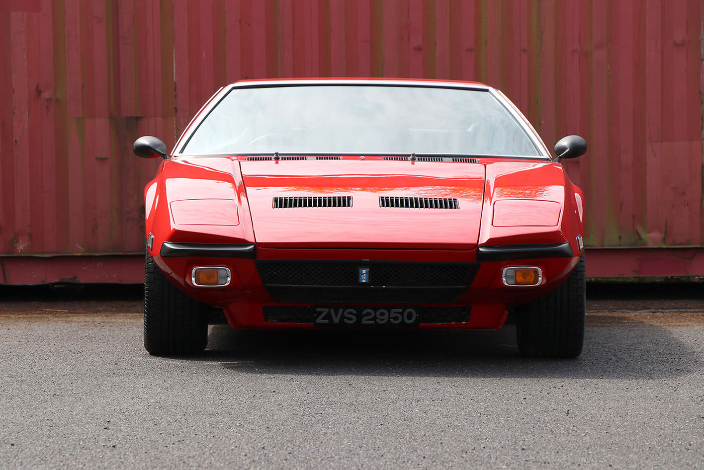 De tomaso Red Pantera GTS front web.jpg