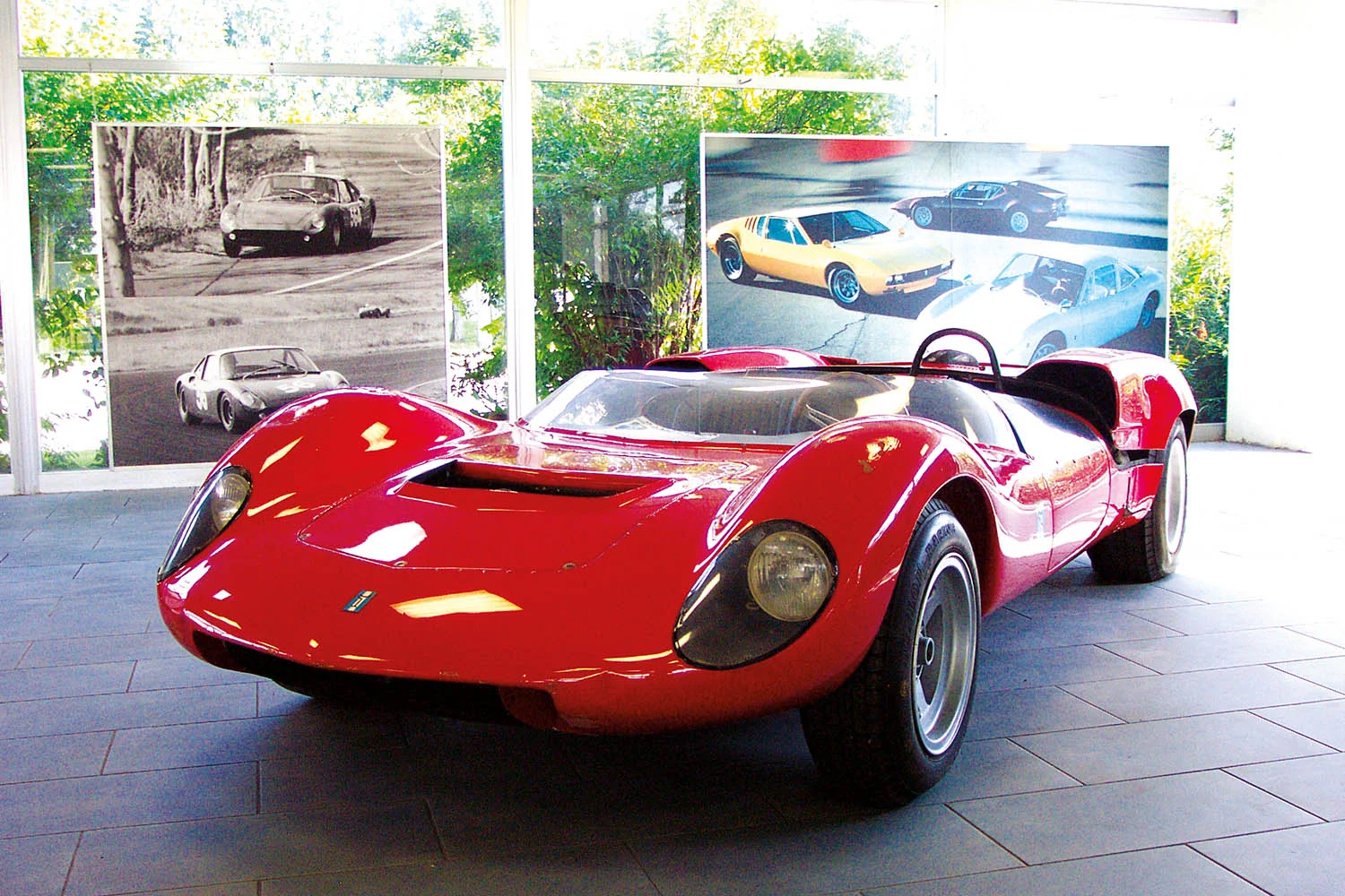 De Tomaso Sport 1000 (BRM 998cc engine.)