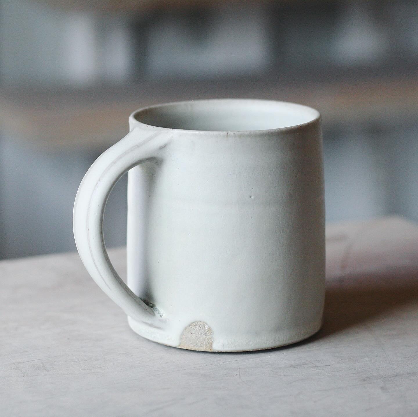 More staples heading with me to the Cotswolds this weekend for three days of music and food at @thebigfeastival 🔥 

I&rsquo;ve made 30 standard mugs, all clean and simple and slightly varied from one to the next. This magnesium matte white glazed mu