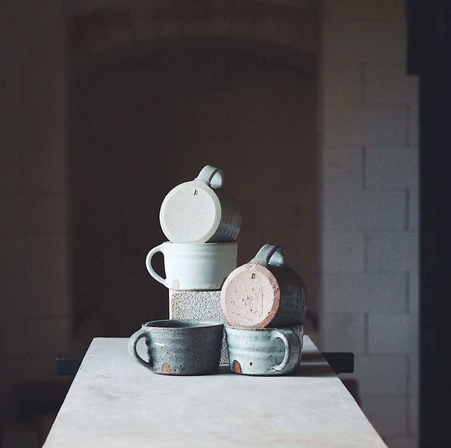 Back to the start of a making cycle means back to making cups ☕️ praise be to the breeze through my studio windows today. Tomorrow I&rsquo;ll be putting the tools down and picking up my camera to start the photography for an upcoming online shop 📸 k