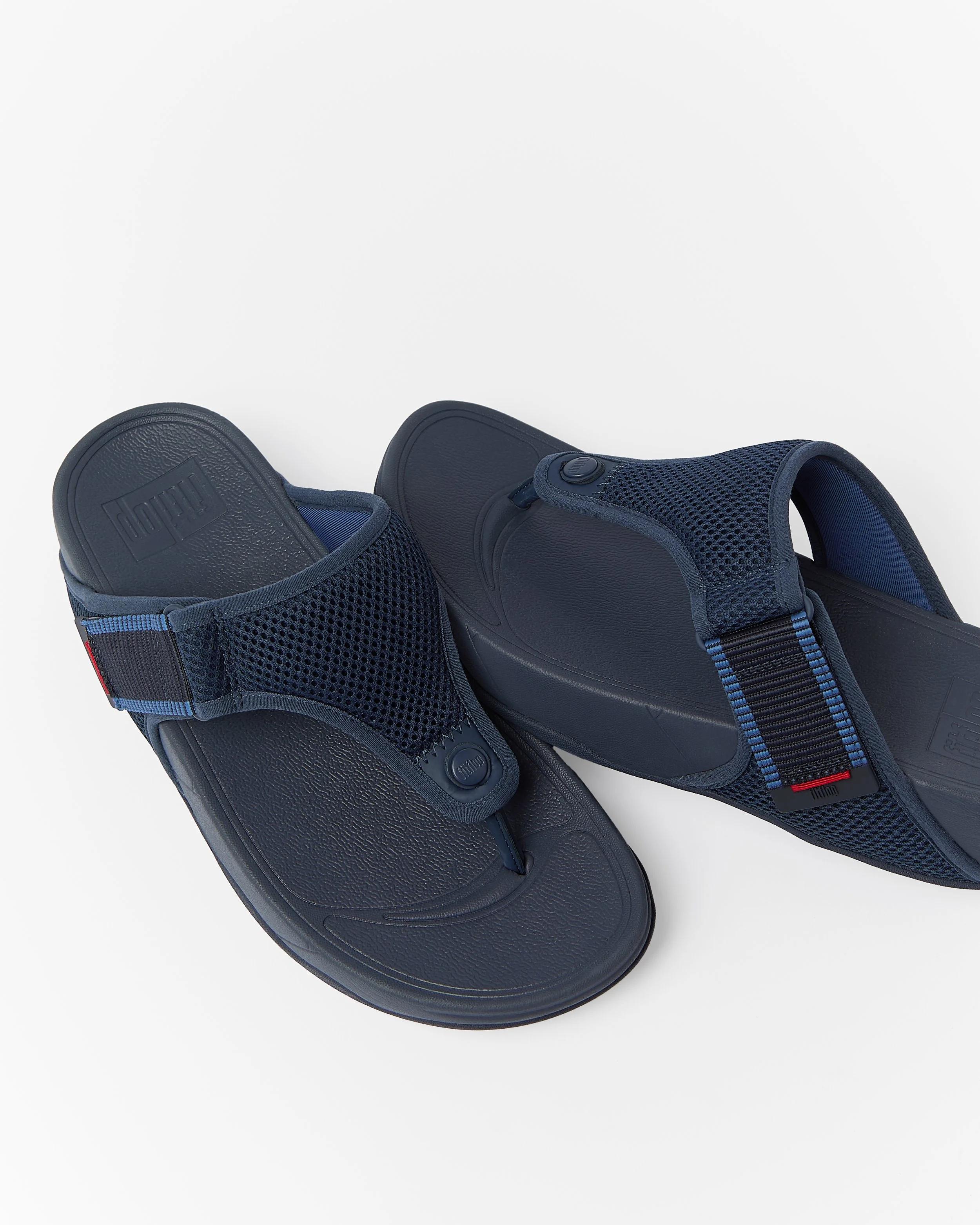TRAKK-MENS-ADJ-W-RESISTANT-MESH-TOE-POST-SANDALS-MIDNIGHT-NAVY-_E7G-D32_SINGLE-STYLISED_1 copy.jpg