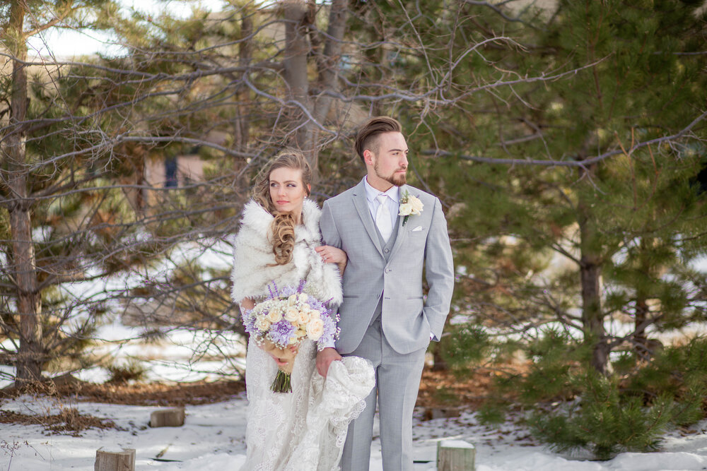 Snowy wedding by The Vow Collective 