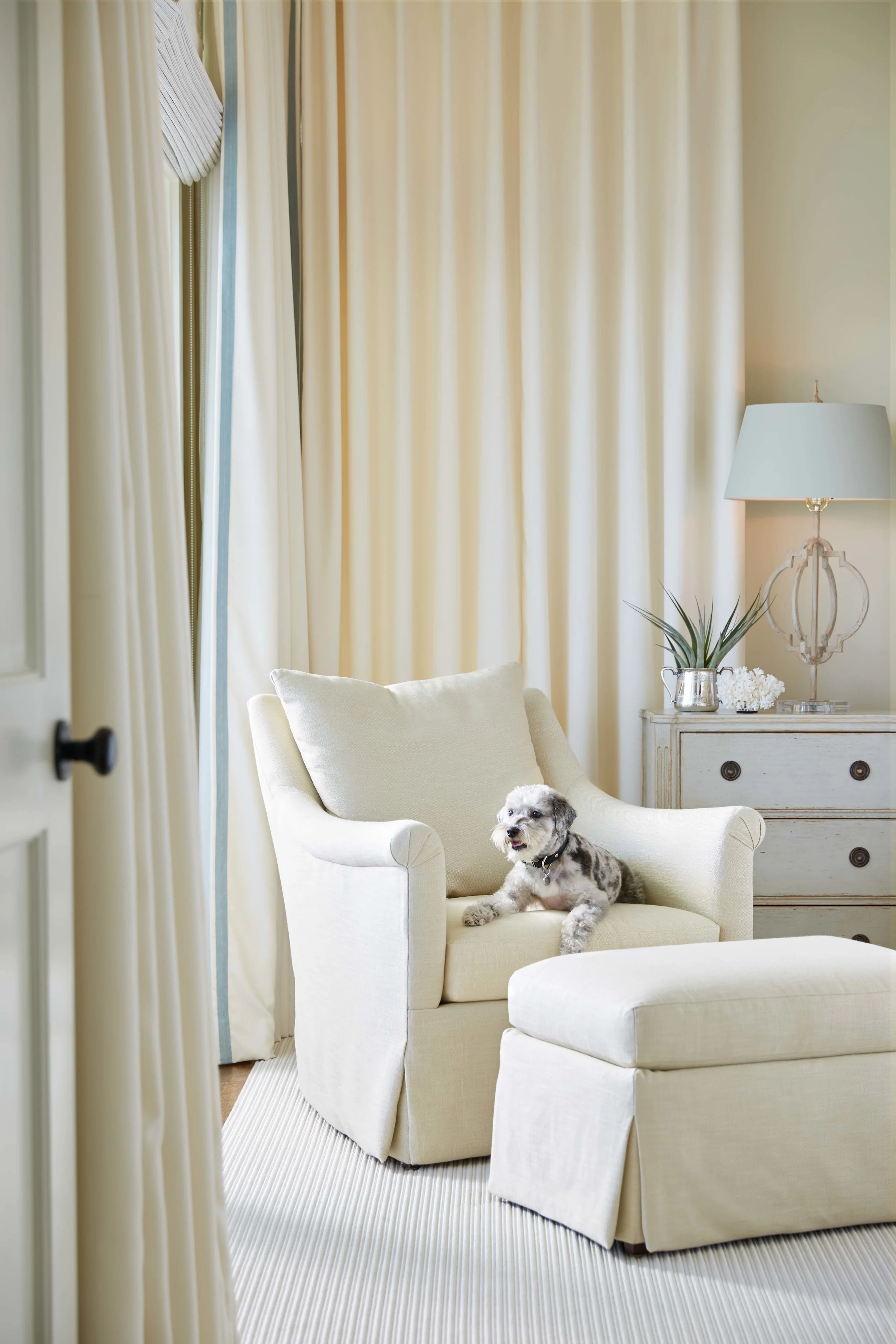 patrick-lewis-interiors-beach-sitting.jpg