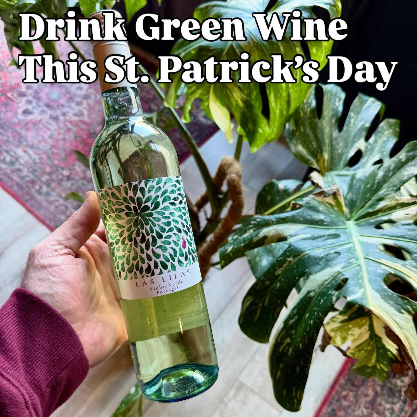 Don&rsquo;t suffer through green beer. Drink green wine. 

@barcos_wines Las Lilas Vinho Verde