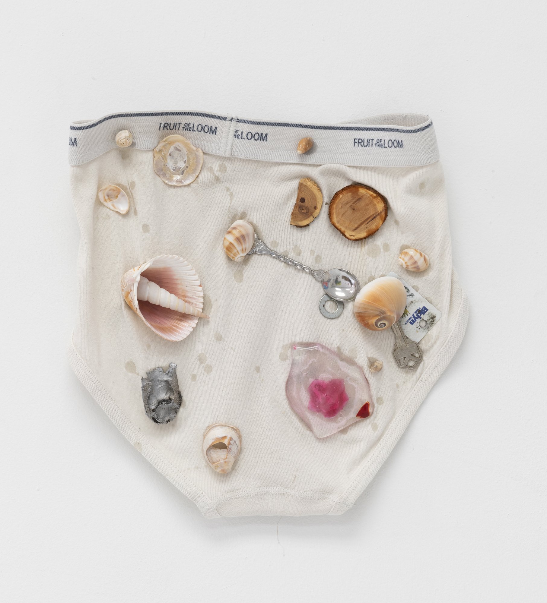  Ryan Foerster,  BONDOU (III),  2022. Cotton, seashells, metal, found objects. 12 x 12 x 1.5 inches. 