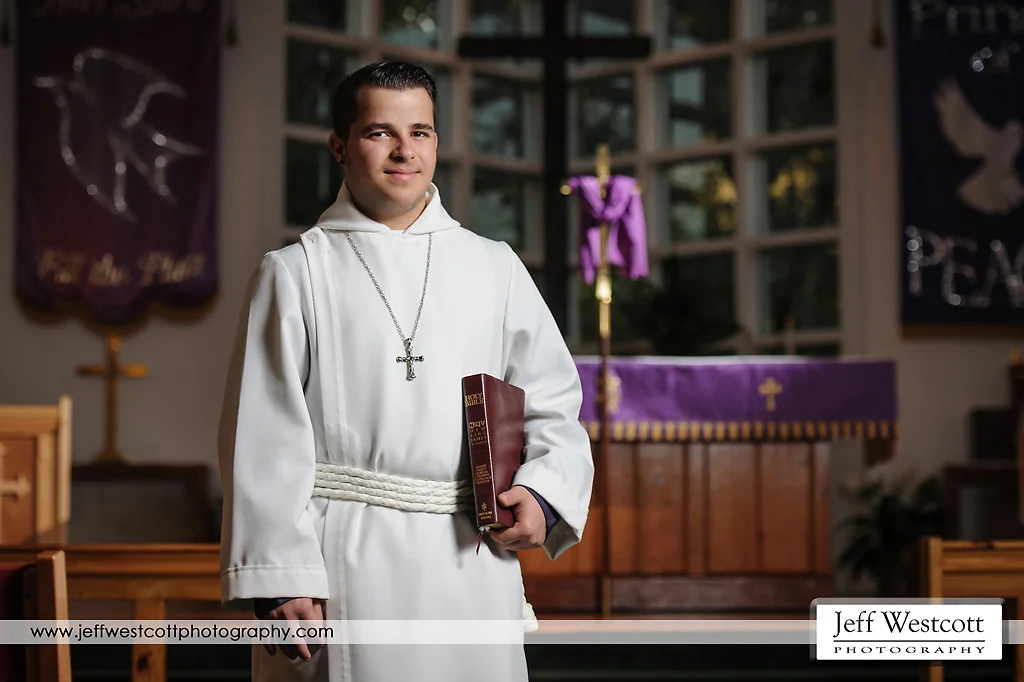 senior portraits jacksonville church