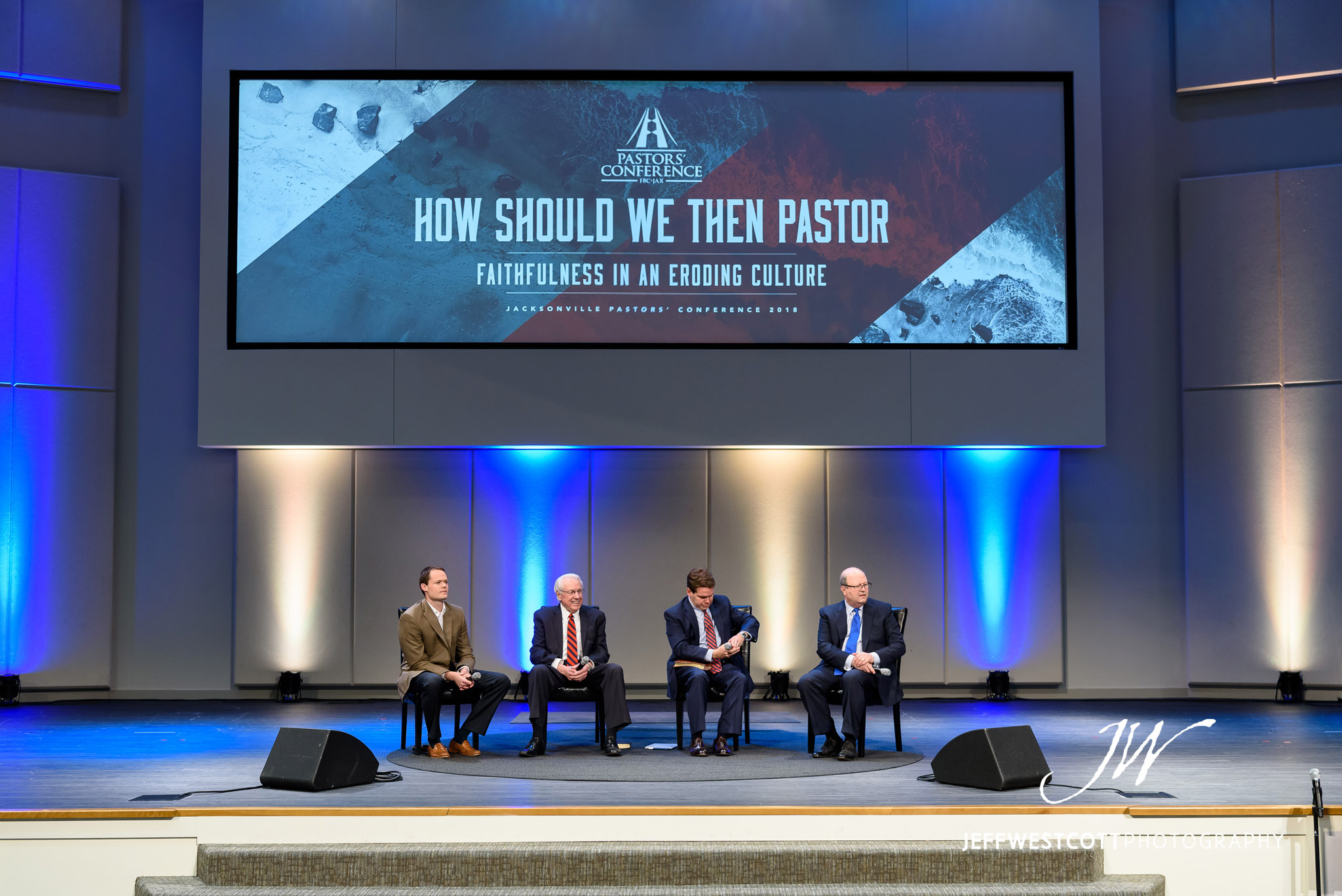 FBCJax co-pastors Mac Brunson hosted a panel discussion in the Sunday afternoon session. 