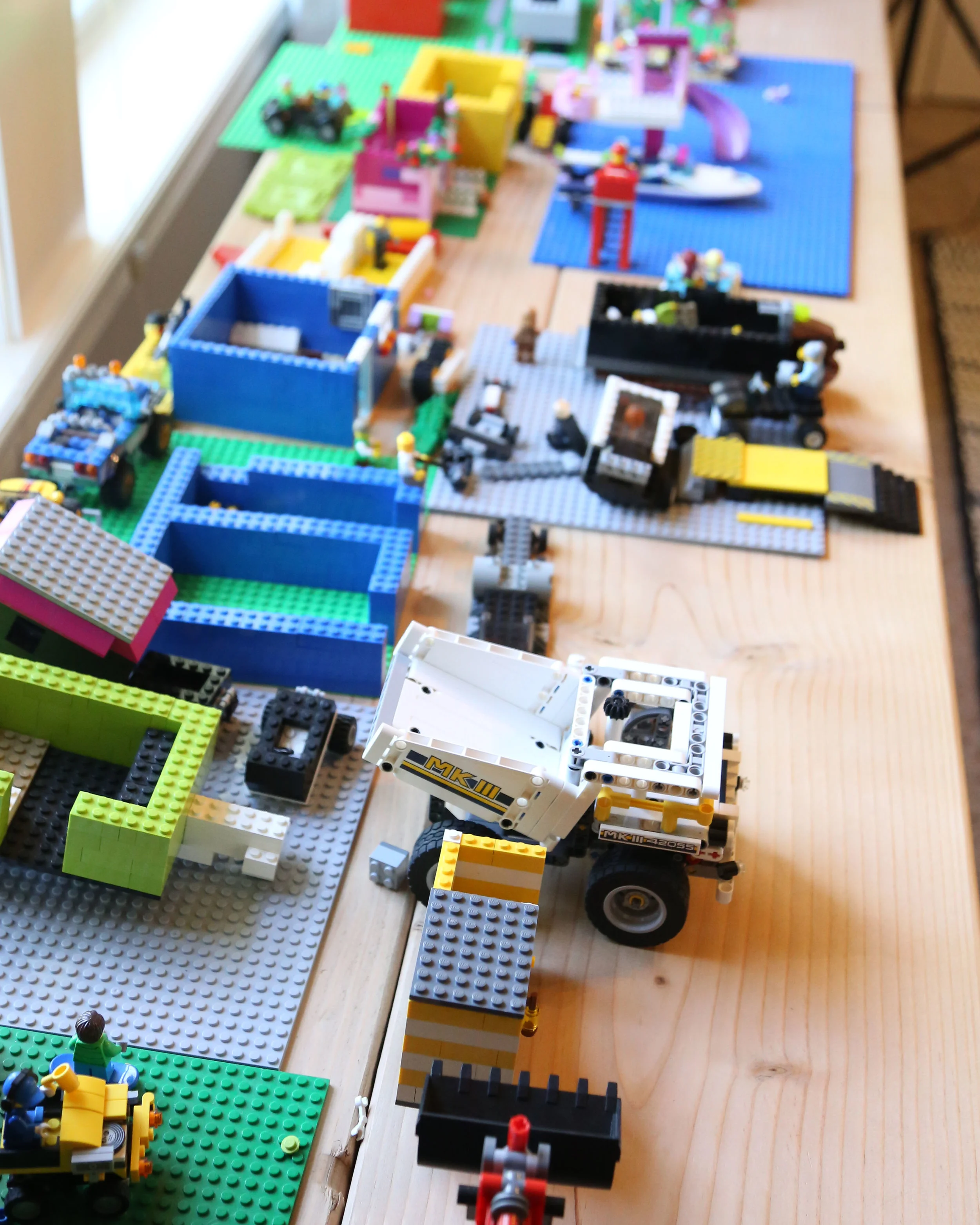 Legos.jpg