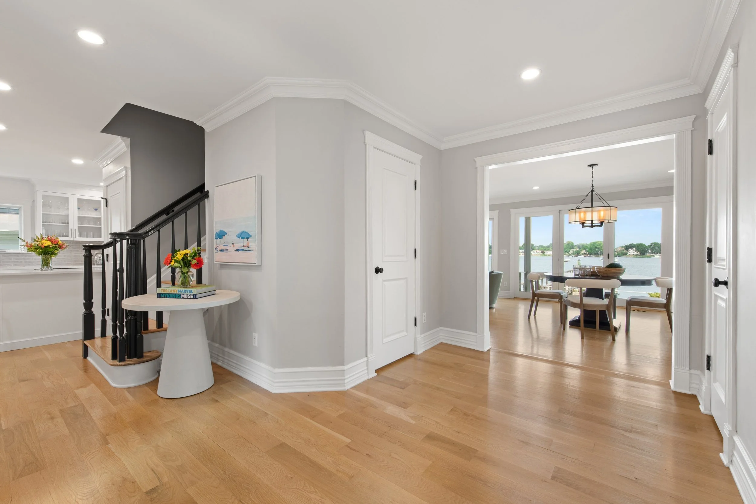 Foyer_30-Shorefront-Park-Norwalk-CT_031.jpg