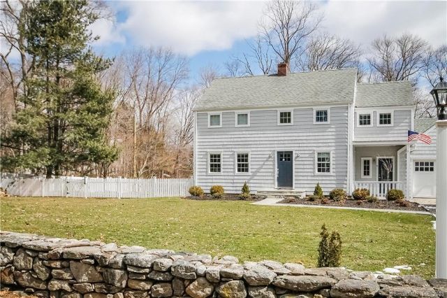 9 Sycamore Drive, Westport