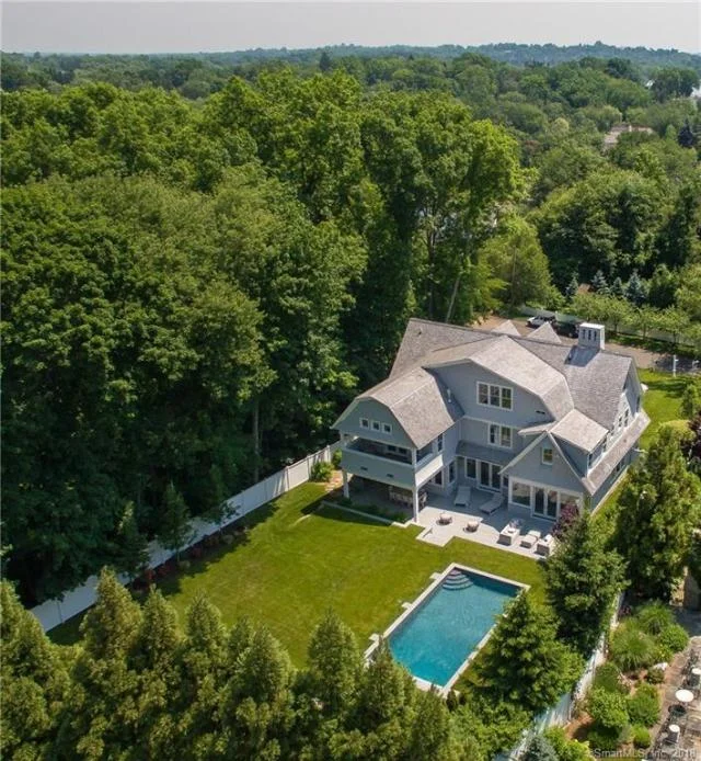 41 Burnham Hill, Westport
