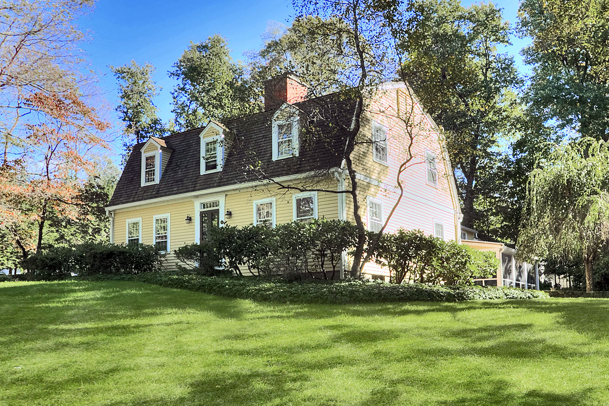 1 Hitchcock Road, Westport