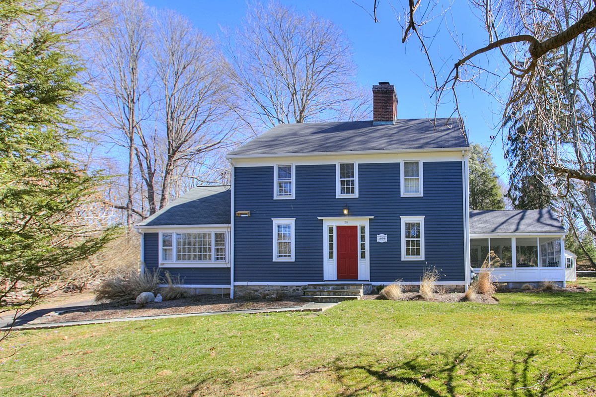 28 Compo Road N, Westport