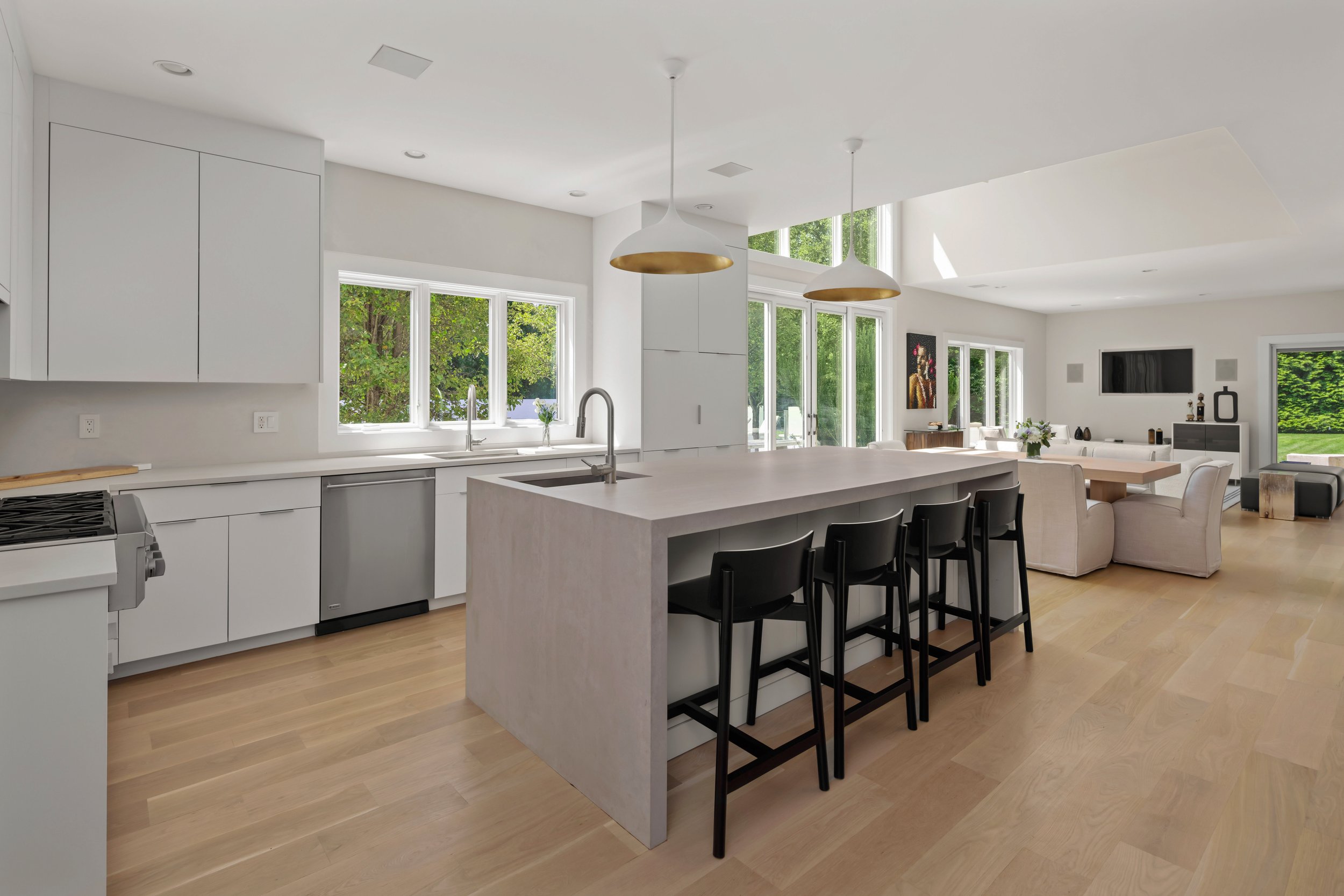 Kitchen of 55 Sturges Hwy, Westport, CT 06880-21.jpg