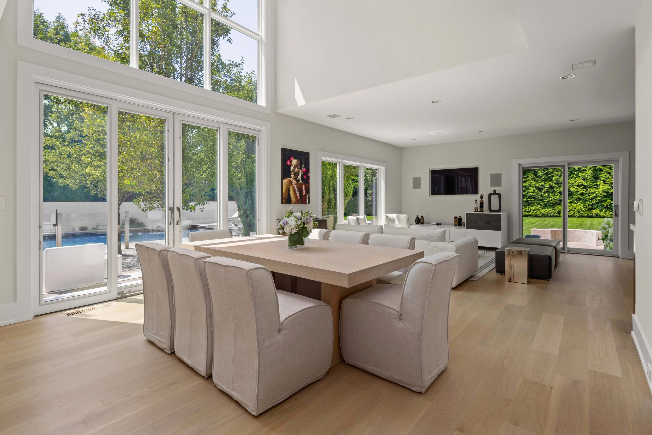 Dining area of 55 Sturges Hwy, Westport, CT 06880-17.jpg