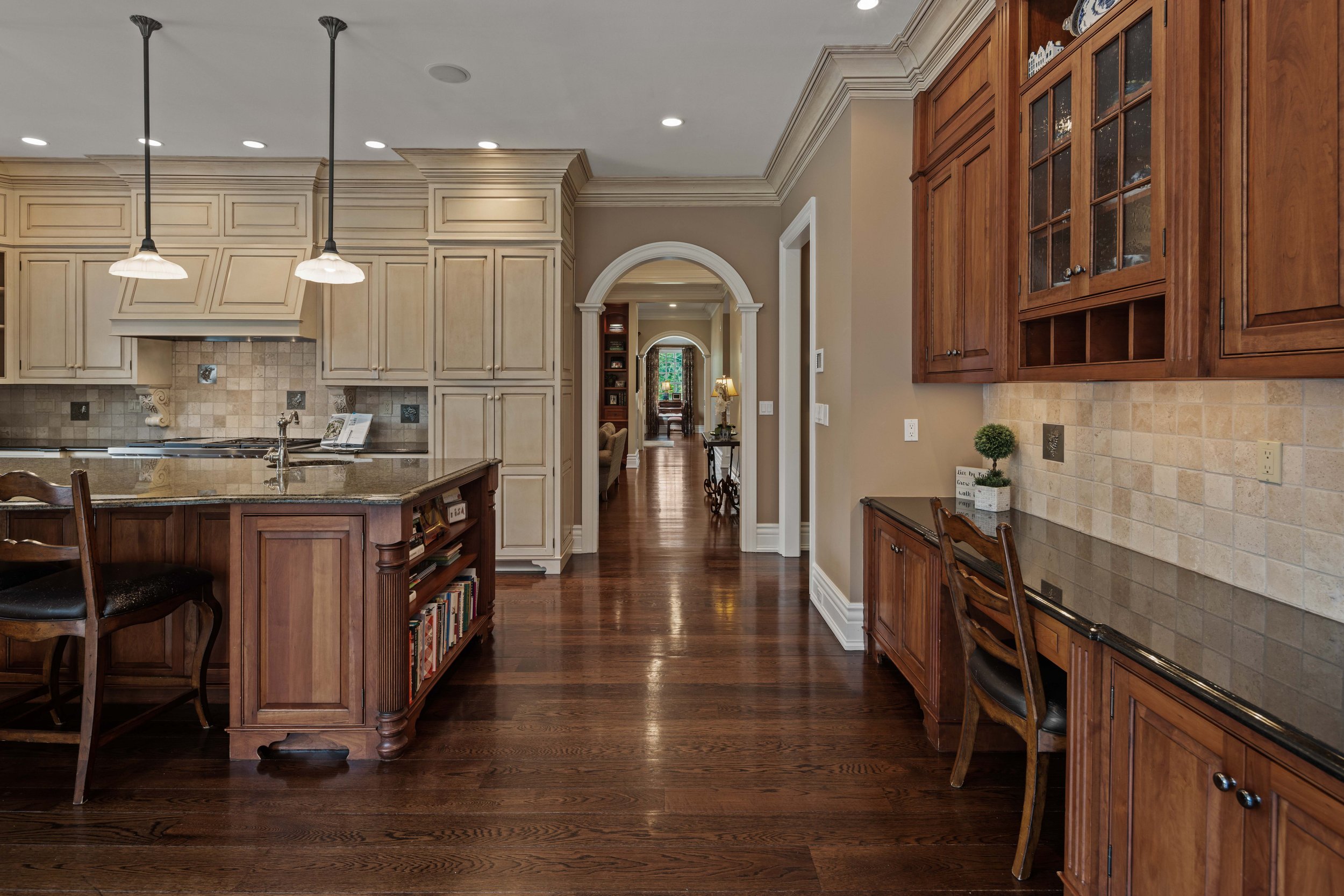 Kitchen entry at 5 Boxwood Ln, Westport, CT 06880-120.jpg