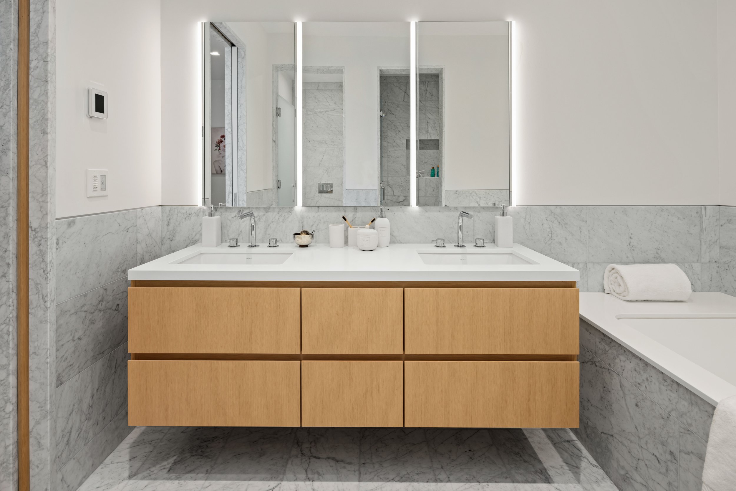 Ensuite bathroom of Bankside Model Unit -36.jpg