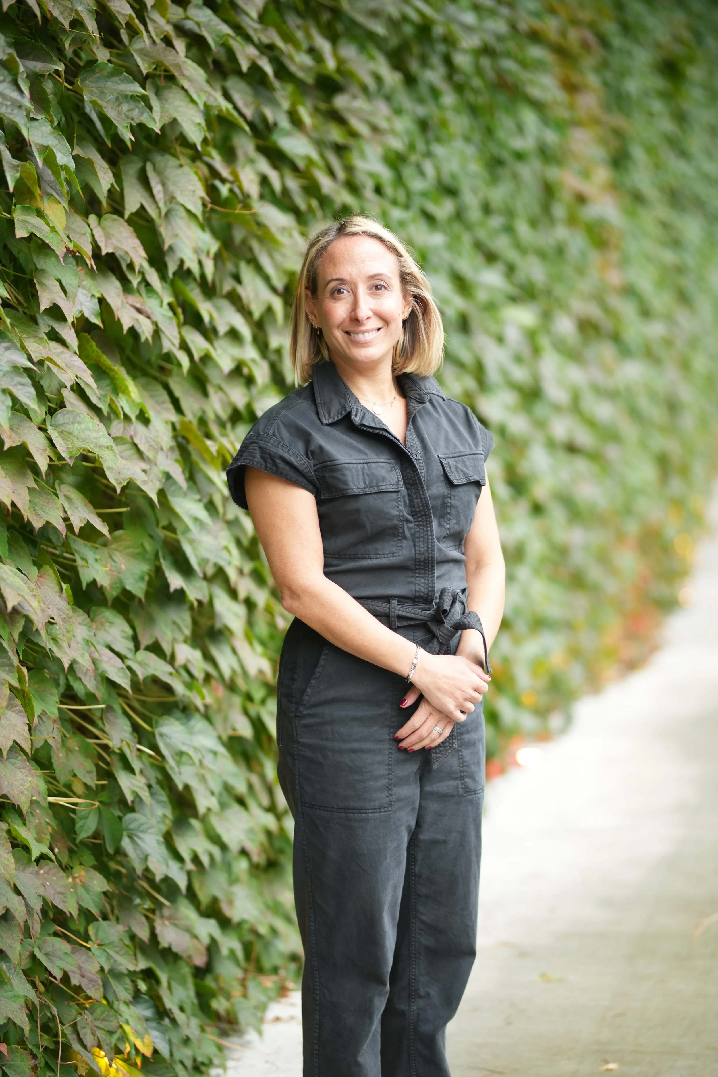 Lisa Holler, Associate