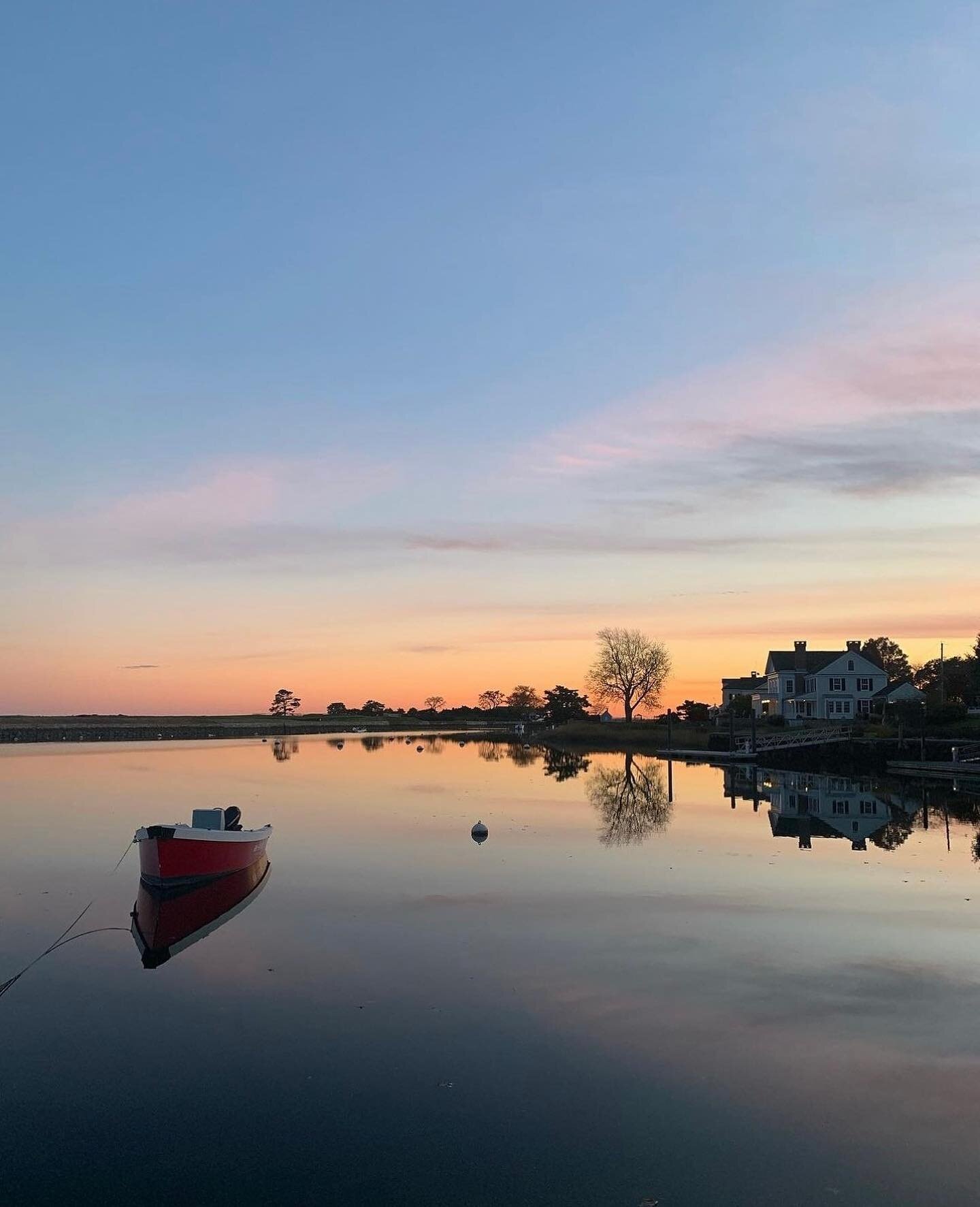 A beautiful reminder of how stunning Connecticut is &ndash; no matter the season! We&rsquo;re so grateful to live and work in such a breathtaking place. 🤩⁠
⁠
-&mdash;&mdash;&mdash;&mdash;&mdash;&mdash;&mdash;⁠
⁠
#teamKMS #compassct #ctrealtors #this