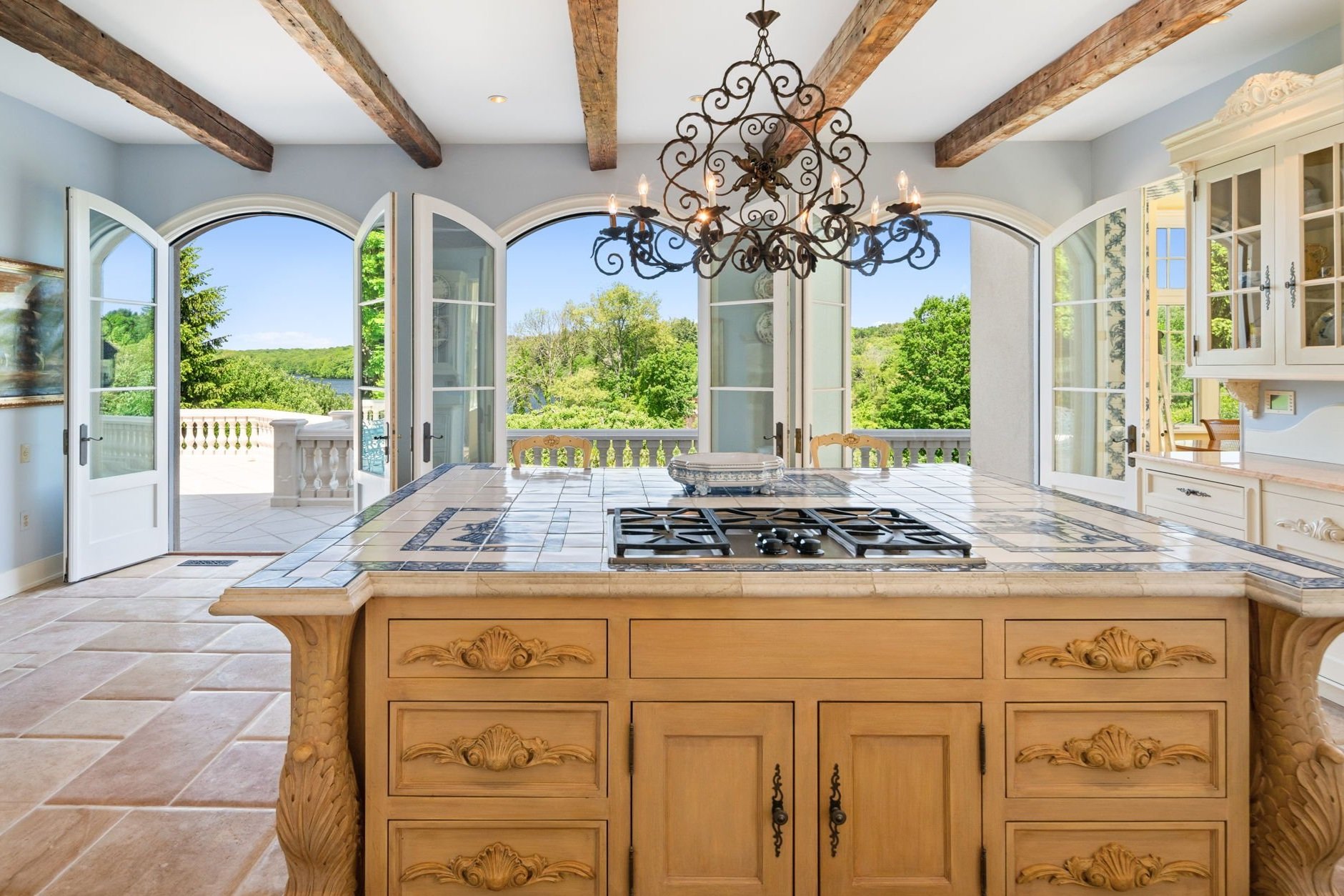 Kitchen to stone terrace at 100 Nod Hill in Wilton CT_DSC08894.jpg