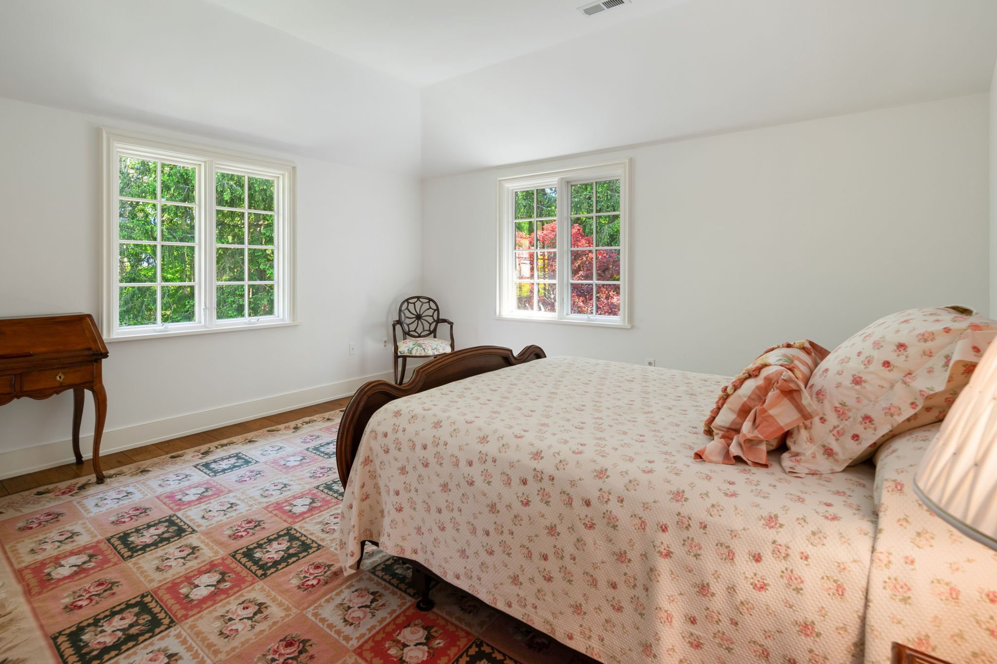 Bedroom at 100 Nod Hill, Wilton_DSC08981.jpg