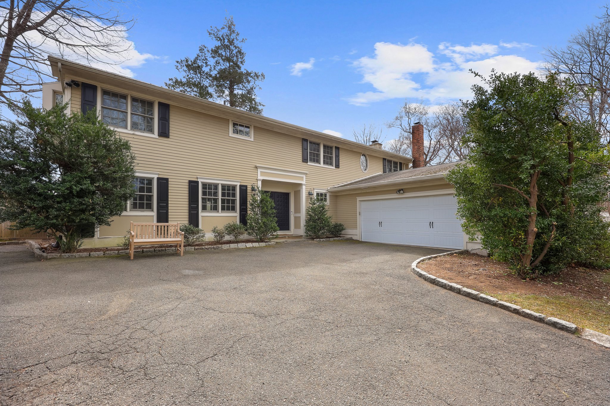 Under Contract - 109 Kings Highway South