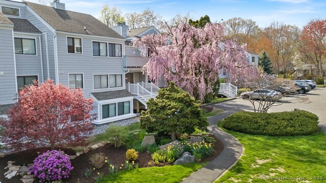 54 Rowayton Woods, Norwalk